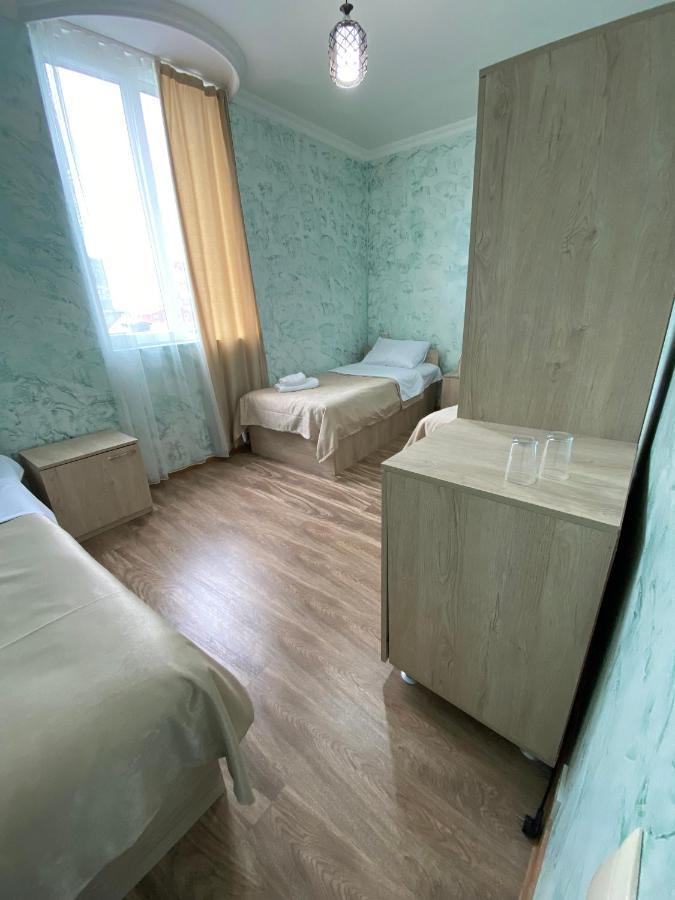 מלון באטומי Holiday House Chkonia מראה חיצוני תמונה