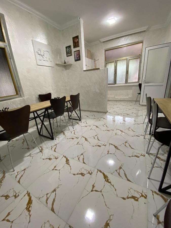 מלון באטומי Holiday House Chkonia מראה חיצוני תמונה