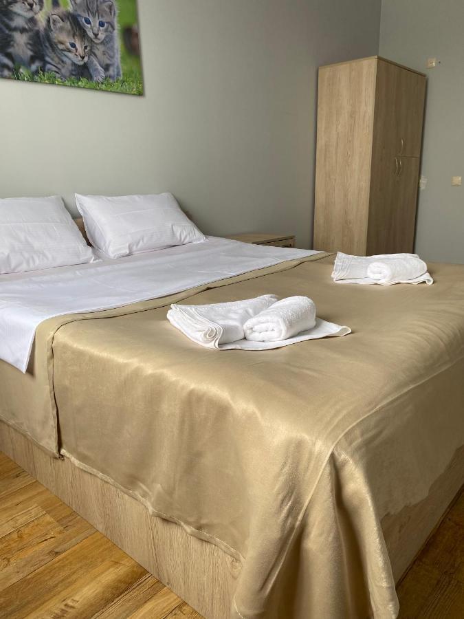 מלון באטומי Holiday House Chkonia מראה חיצוני תמונה