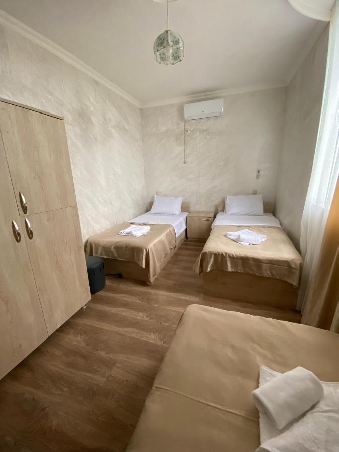 מלון באטומי Holiday House Chkonia מראה חיצוני תמונה