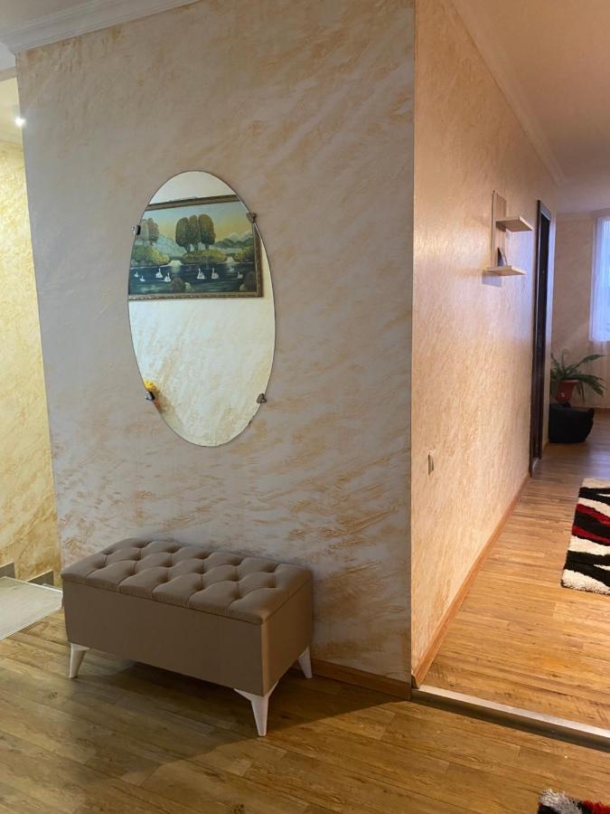 מלון באטומי Holiday House Chkonia מראה חיצוני תמונה