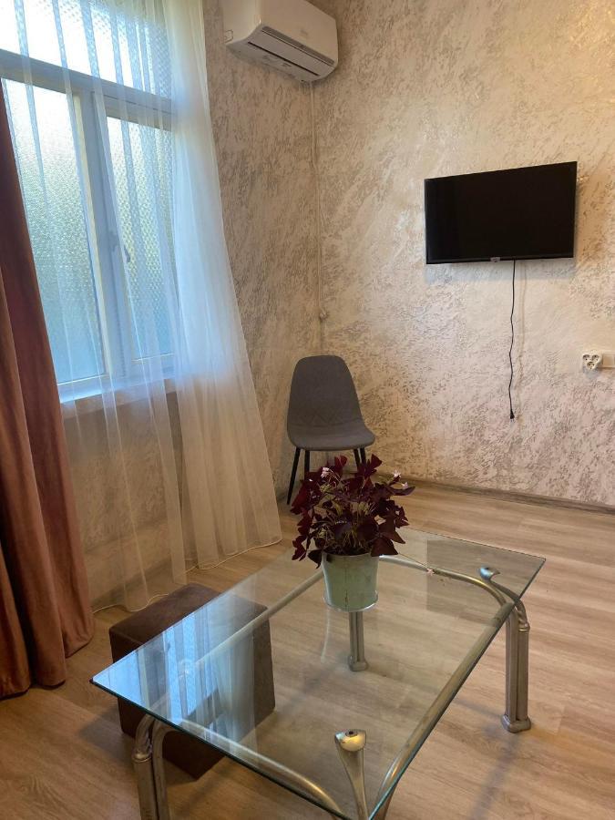 מלון באטומי Holiday House Chkonia מראה חיצוני תמונה