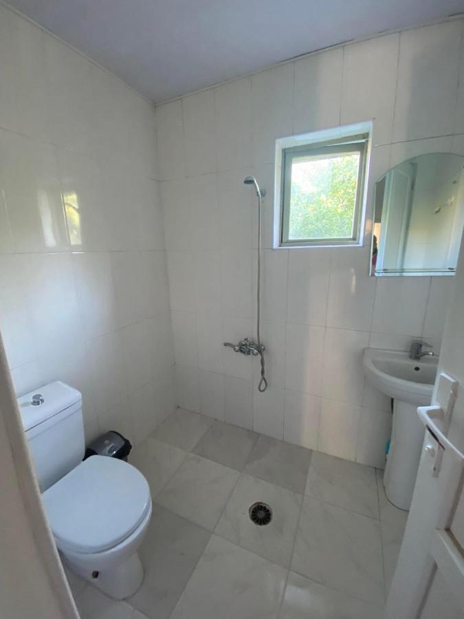 מלון באטומי Holiday House Chkonia מראה חיצוני תמונה