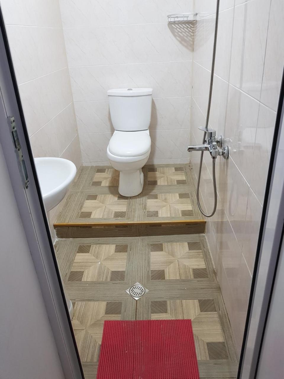 מלון באטומי Holiday House Chkonia מראה חיצוני תמונה