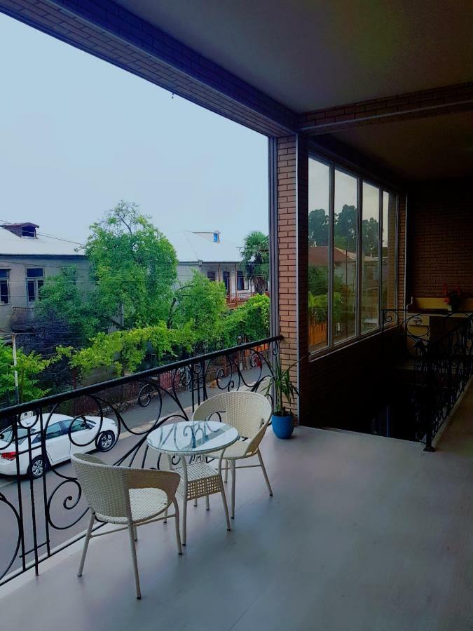מלון באטומי Holiday House Chkonia מראה חיצוני תמונה